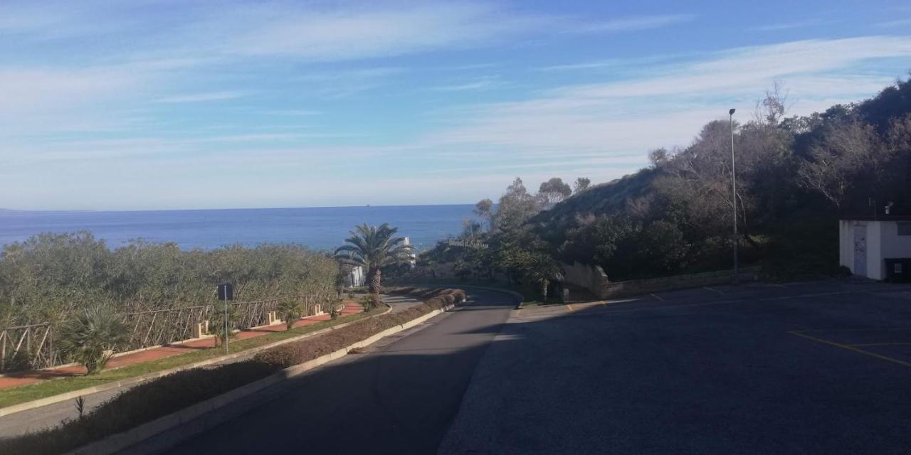 Residenza Anna Maria Lägenhet Crotone Exteriör bild